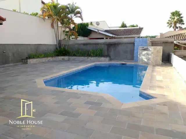 Casa com 450m² 4 quartos e 5 banheiros, para alugar, no bairro Villaggio Capríccio em Louveira