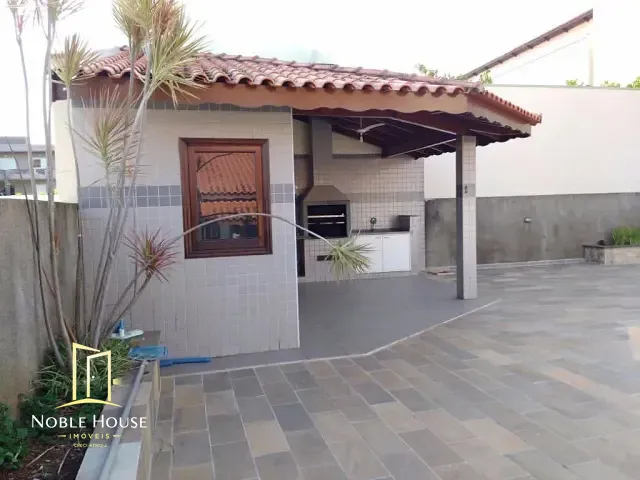 Casa com 450m² 4 quartos e 5 banheiros, para alugar, no bairro Villaggio Capríccio em Louveira