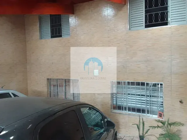 Casa 5 quartos e 4 banheiros, à venda, no bairro Vila Janete em Carapicuíba