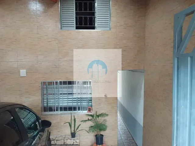 Casa 5 quartos e 4 banheiros, à venda, no bairro Vila Janete em Carapicuíba