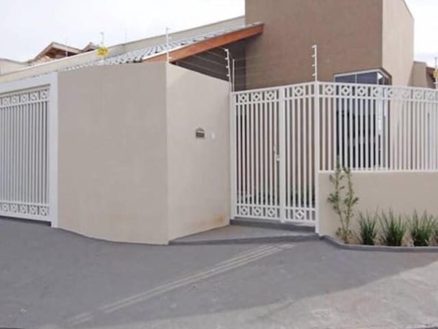 Casa com 257m² 3 quartos e 2 banheiros, à venda, no bairro Jardim Amélia Dionísio em Olímpia