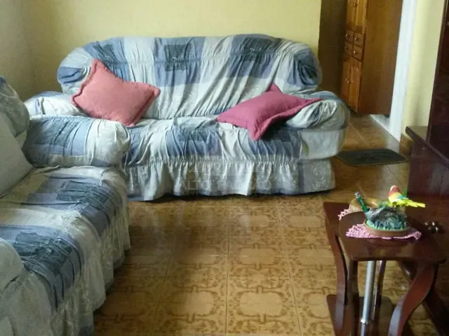 Casa 2 quartos e 1 banheiro, à venda, no bairro Jardim Zaira em Mauá