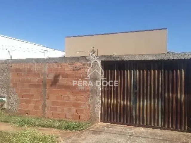 Casa com 250m² 2 quartos e 1 banheiro, à venda, no bairro Jardim Maracanã em Uberaba