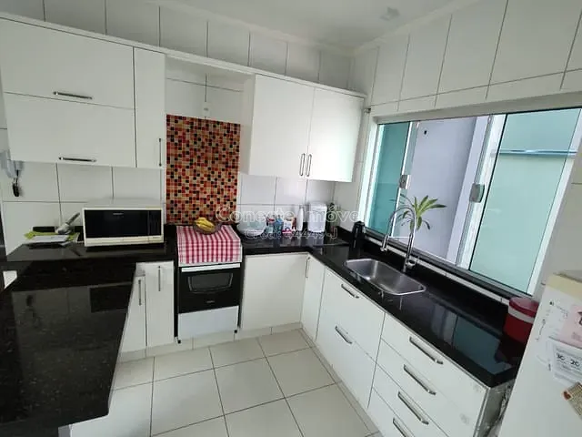 Casa com 250m² 2 quartos e 2 banheiros, à venda, no bairro Nova Jaguariúna III em Jaguariúna