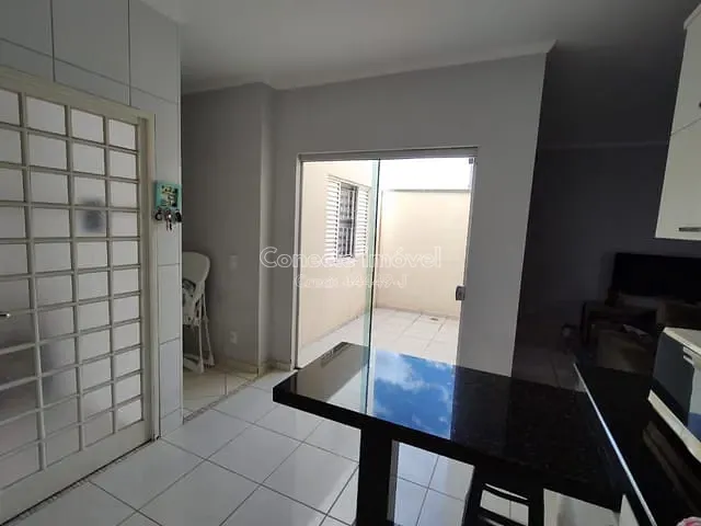 Casa com 250m² 2 quartos e 2 banheiros, à venda, no bairro Nova Jaguariúna III em Jaguariúna