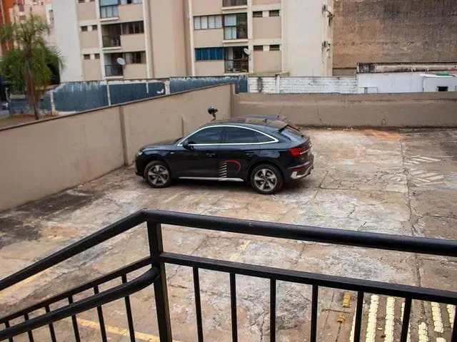 Casa com 581m², à venda, no bairro Centro em Londrina