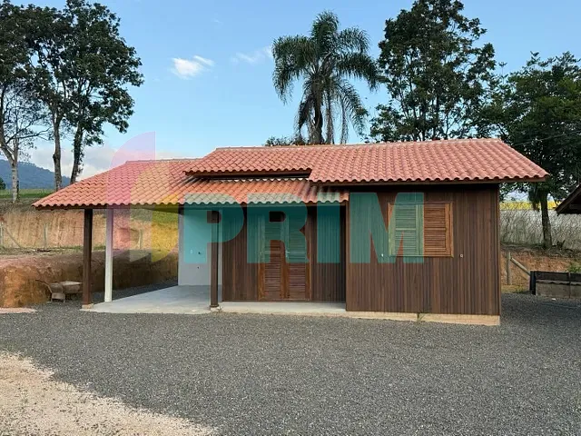 Casa 2 quartos e 1 banheiro, para alugar, no bairro Santa Luzia em Braço do Norte