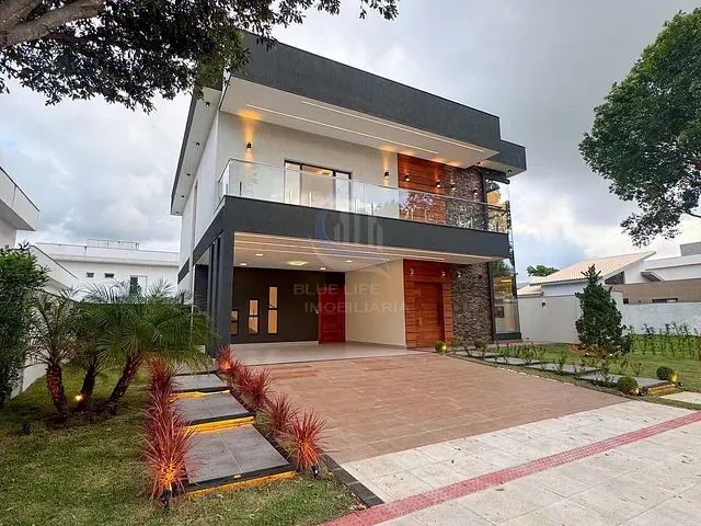 Casa com 496m² 4 quartos e 3 banheiros, à venda, no bairro Jacuhy em Serra