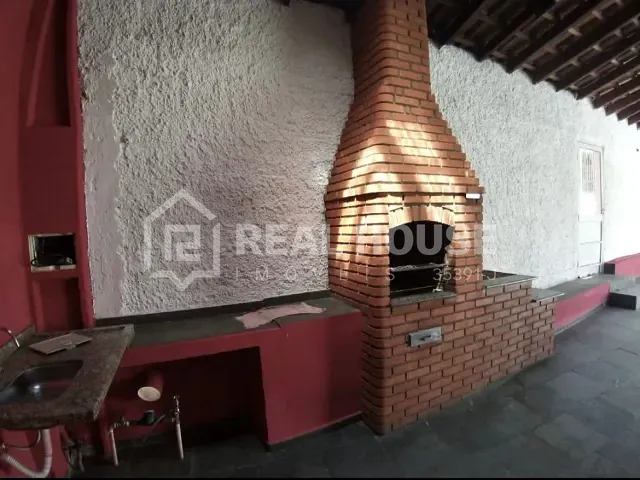 Casa com 264m² 4 quartos e 3 banheiros, à venda, no bairro Vila Almeida em Sorocaba