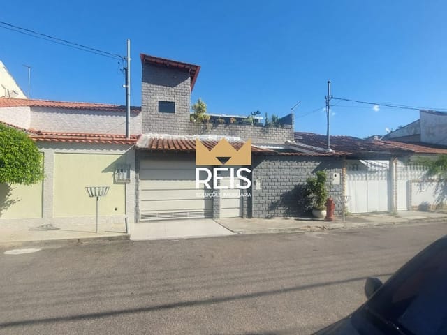 Casa com 214m² 2 quartos e 2 banheiros, à venda, no bairro Campo Grande em Rio de Janeiro