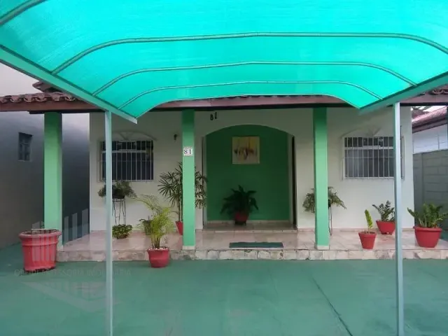 Casa com 300m² 4 quartos e 3 banheiros, à venda, no bairro Estufa I em Ubatuba