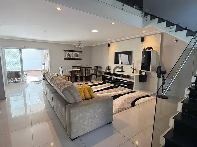 Casa com 300m² 3 quartos e 2 banheiros, à venda, no bairro Aparecidinha em Sorocaba