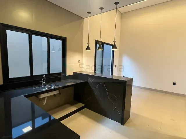Casa 3 quartos e 3 banheiros, à venda, no bairro Morada do Sol em Patrocínio
