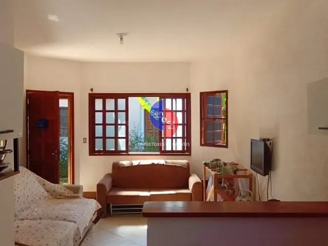 Casa com 249m² 2 quartos e 1 banheiro, à venda, no bairro Cotia em Guapimirim