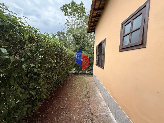 Casa com 249m² 2 quartos e 1 banheiro, à venda, no bairro Cotia em Guapimirim