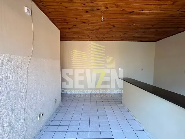 Casa com 200m² 2 quartos e 1 banheiro, à venda ou para alugar, no bairro Núcleo Habitacional Mary Dota em Bauru