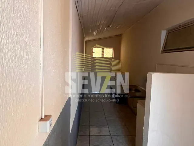 Casa com 200m² 2 quartos e 1 banheiro, à venda ou para alugar, no bairro Núcleo Habitacional Mary Dota em Bauru