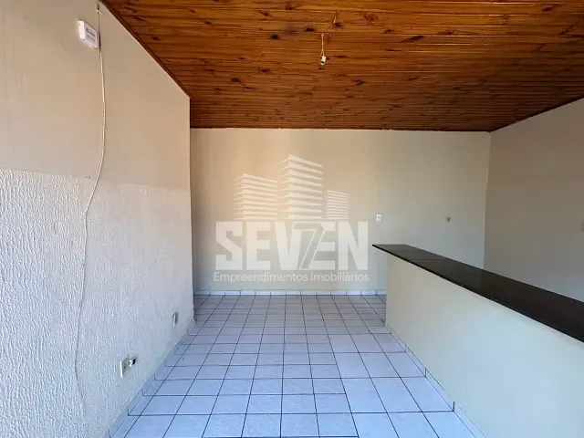 Casa com 200m² 2 quartos e 1 banheiro, à venda ou para alugar, no bairro Núcleo Habitacional Mary Dota em Bauru