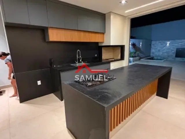 Casa com 400m² 4 quartos e 2 banheiros, à venda, no bairro Setor Habitacional Vicente Pires em Brasília