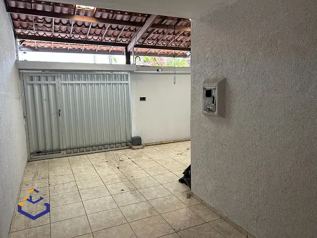 Casa com 138m² 3 quartos e 2 banheiros, à venda, no bairro Cidade dos Funcionários em Fortaleza
