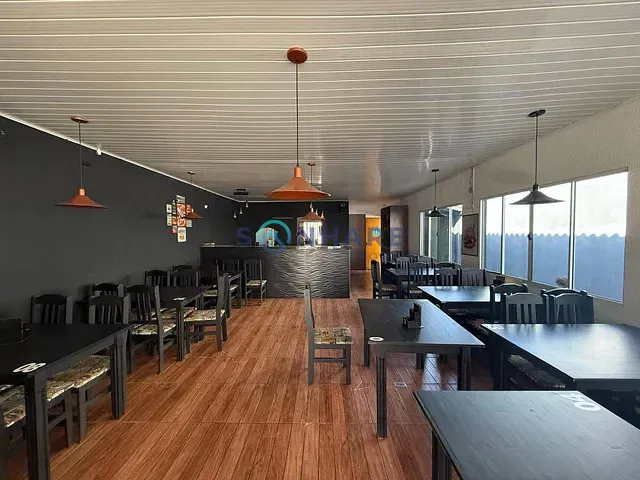 Casa para alugar, no bairro Centro em Tomazina