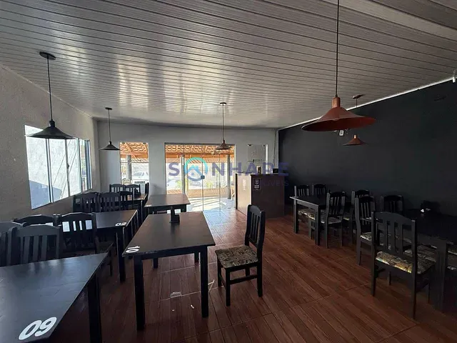 Casa para alugar, no bairro Centro em Tomazina