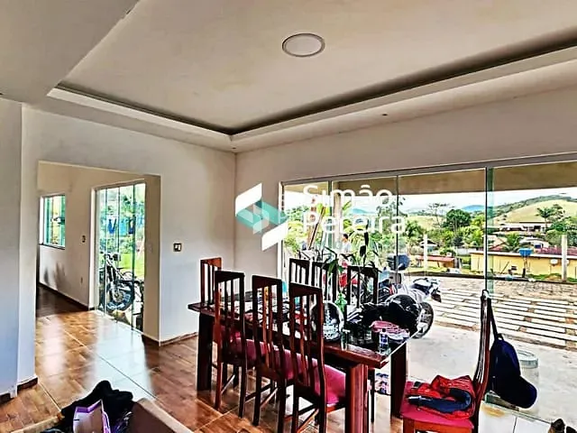 Casa 4 quartos e 3 banheiros, à venda, no bairro Centro em Matias Barbosa