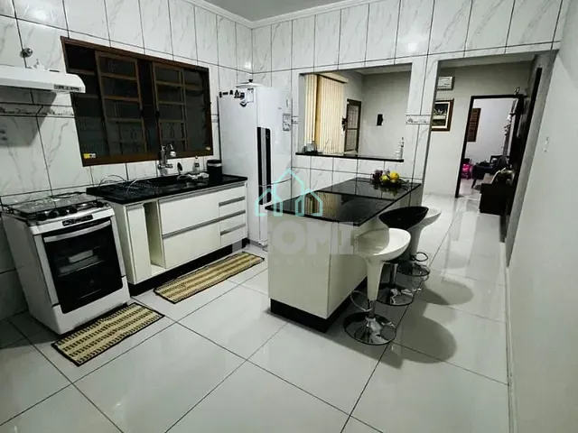 Casa com 125m² 2 quartos e 2 banheiros, à venda, no bairro Barreiro em Taubaté