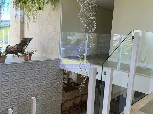 Casa 4 quartos e 4 banheiros, à venda, no bairro Água Fresca em Itabira