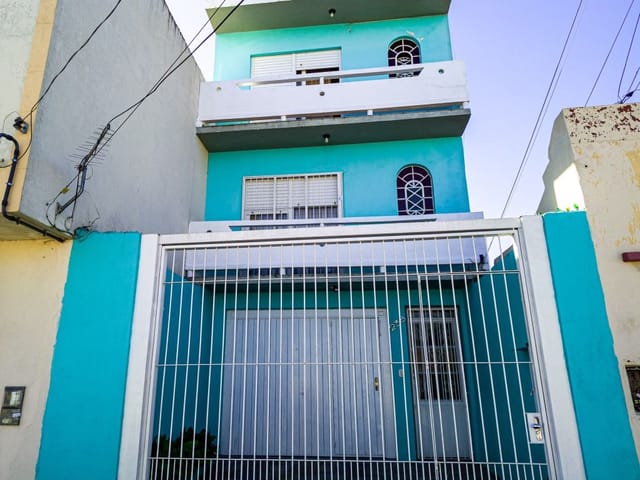 Casa com 150m² 3 quartos e 3 banheiros, à venda, no bairro Centro em Pelotas