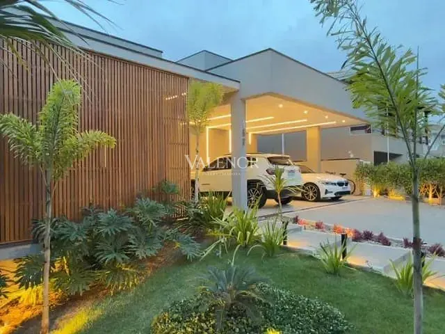 Casa com 310m² 4 quartos e 4 banheiros, à venda, no bairro Santa Cruz em Valinhos