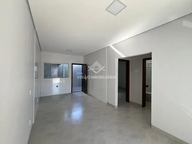 Casa 2 quartos e 2 banheiros, à venda, no bairro Residencial Florença em Sinop