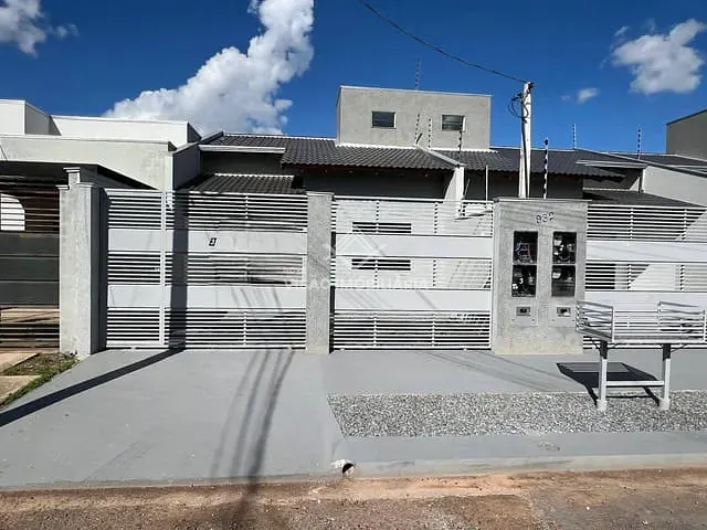 Casa 2 quartos e 2 banheiros, à venda, no bairro Residencial Florença em Sinop