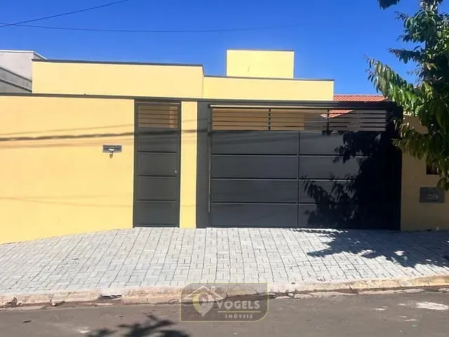 Casa 3 quartos e 2 banheiros, à venda, no bairro Moinho Residencial em Holambra
