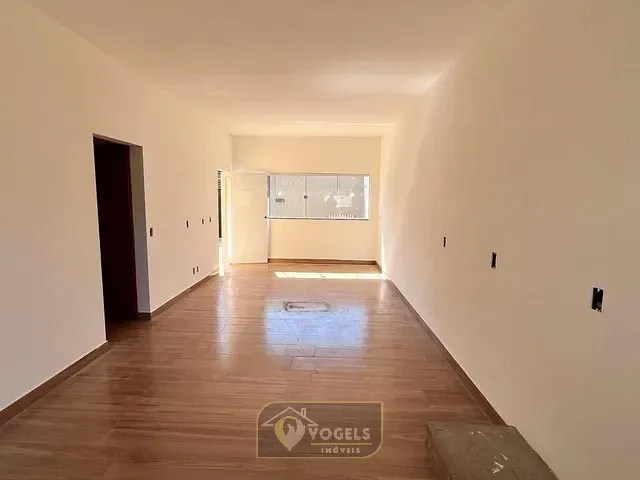 Casa 3 quartos e 2 banheiros, à venda, no bairro Moinho Residencial em Holambra