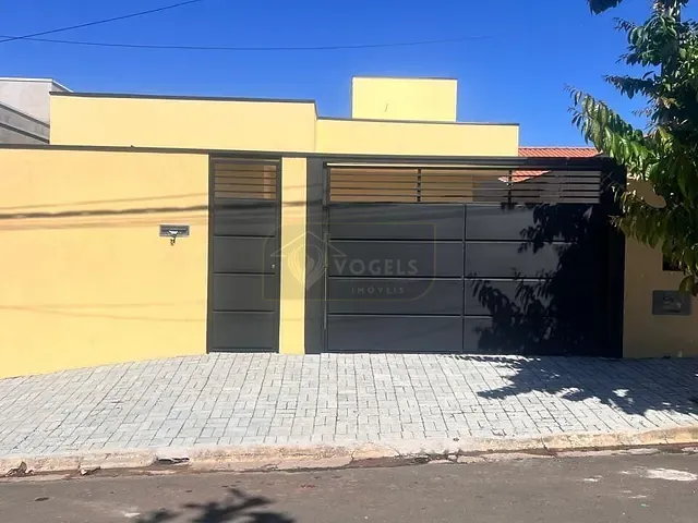 Casa 3 quartos e 2 banheiros, à venda, no bairro Moinho Residencial em Holambra