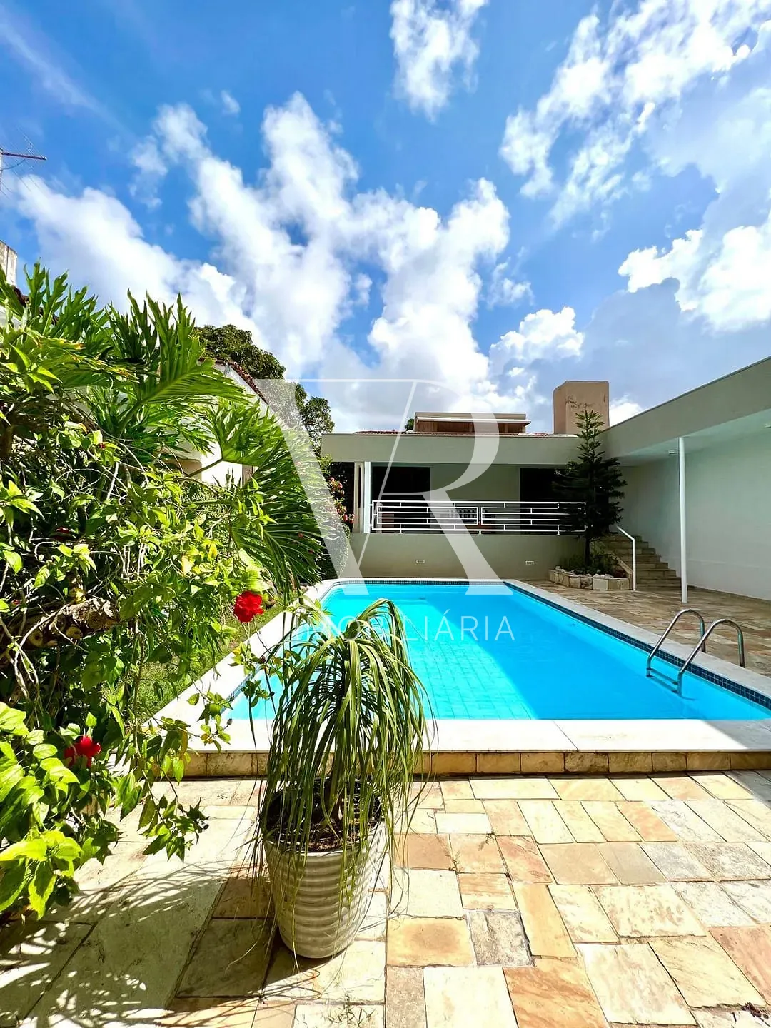 Casa, 4 quartos, 450 m² - Foto 1