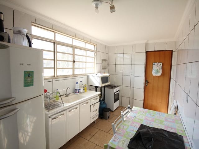 Casa com 200m² 4 quartos e 2 banheiros, à venda, no bairro Jardim do Trevo em São João da Boa Vista