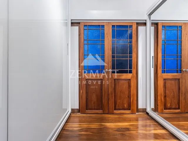 Casa com 690m² 4 quartos e 4 banheiros, à venda, no bairro Ponta Aguda em Blumenau