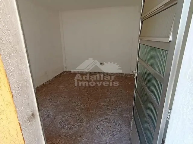 Casa com 40m² 1 quarto e 1 banheiro, para alugar, no bairro Casa Grande em Diadema
