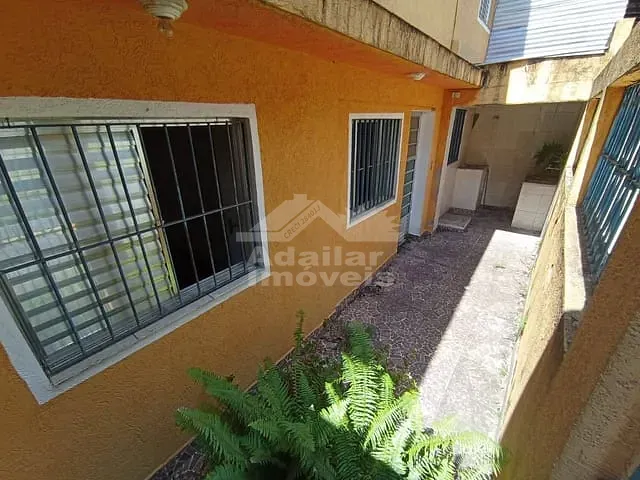 Casa com 40m² 1 quarto e 1 banheiro, para alugar, no bairro Casa Grande em Diadema