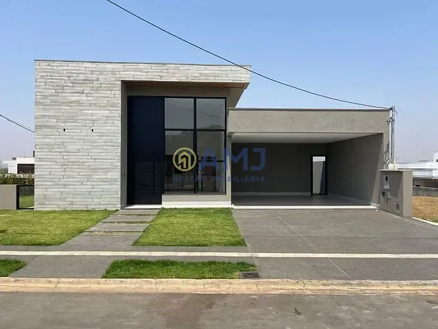 Casa com 443m² 4 quartos e 5 banheiros, à venda, no bairro  Jardins Capri  em Senador Canedo