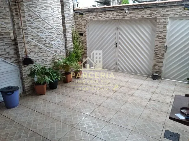 Casa com 250m² 4 quartos e 3 banheiros, à venda, no bairro Irajá em Rio de Janeiro