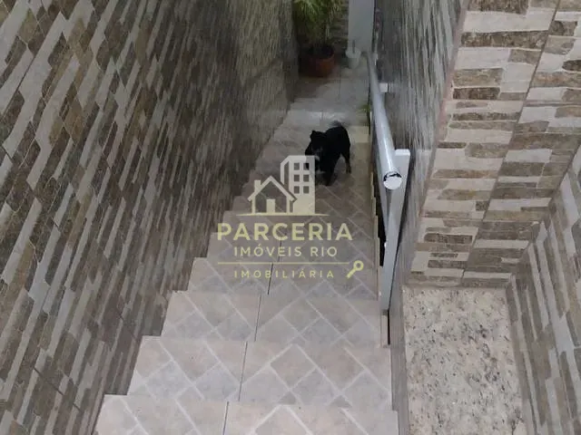 Casa com 250m² 4 quartos e 3 banheiros, à venda, no bairro Irajá em Rio de Janeiro
