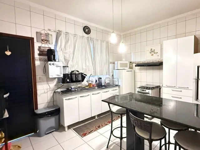 Casa com 200m² 3 quartos e 3 banheiros, à venda, no bairro Plano Diretor Sul em Palmas