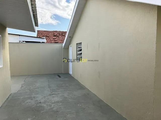 Casa com 200m² 2 quartos e 1 banheiro, à venda, no bairro Núcleo Residencial Edison Bastos Gasparini em Bauru