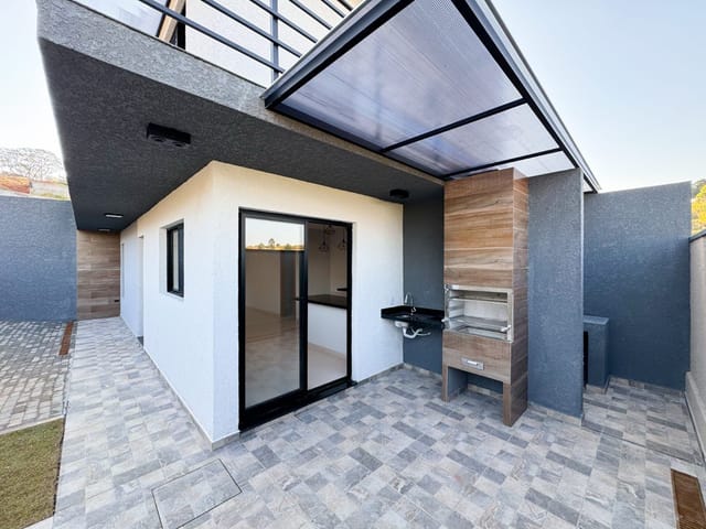 Casa 2 quartos e 3 banheiros, à venda, no bairro Loteamento Vivejo em Atibaia