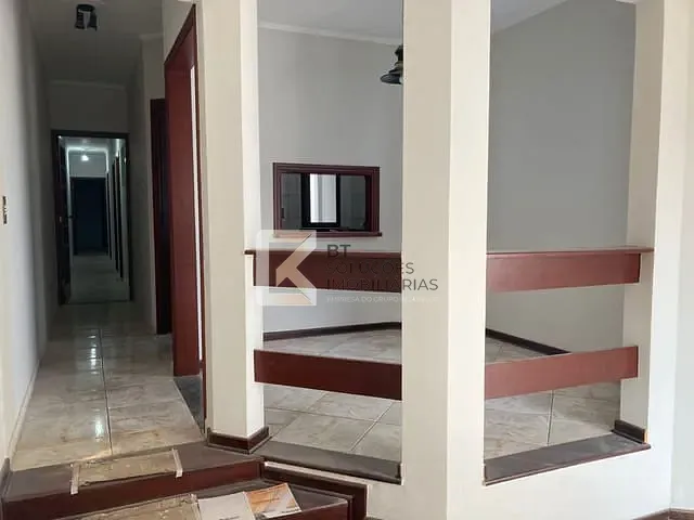 Casa com 150m² 3 quartos e 2 banheiros, à venda, no bairro Vila Maria Helena em Indaiatuba