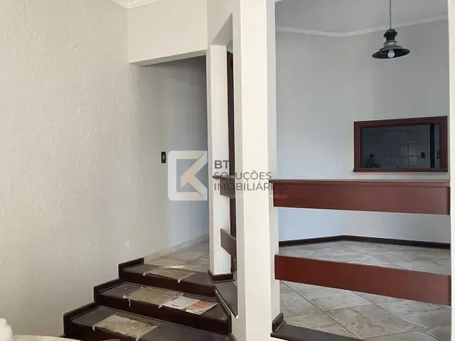 Casa com 150m² 3 quartos e 2 banheiros, à venda, no bairro Vila Maria Helena em Indaiatuba