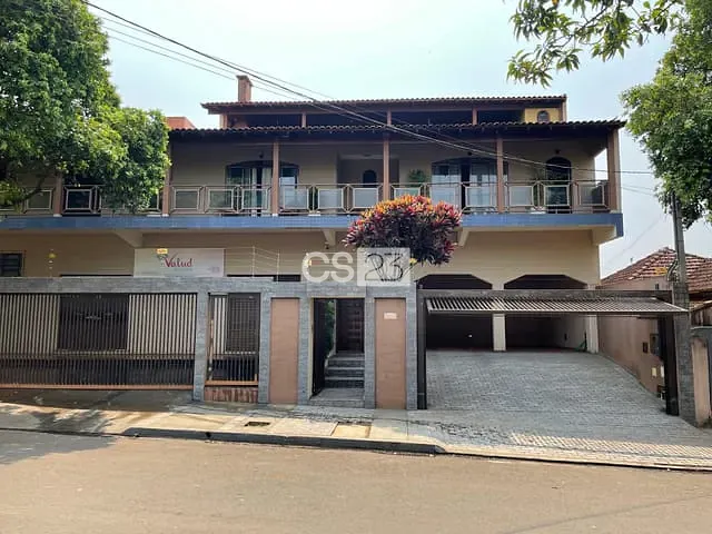 Casa à venda, no bairro Chácaras Pietraróia em Londrina